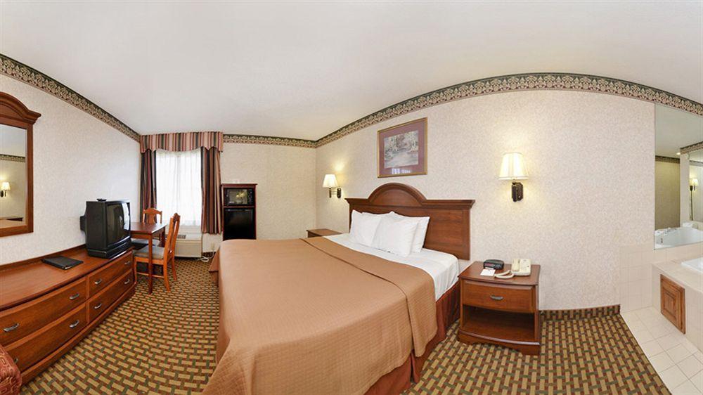 Best Western Bradbury Inn & Suites Perry Buitenkant foto