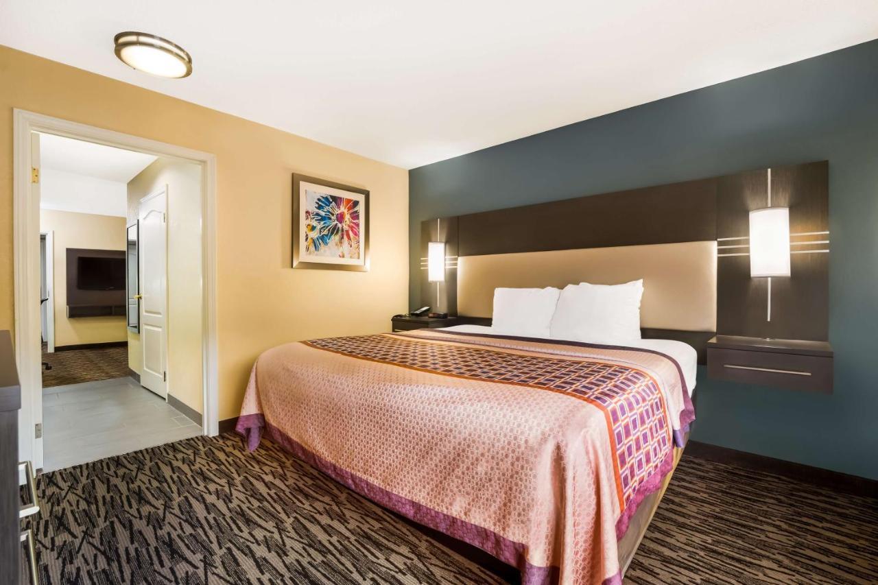 Best Western Bradbury Inn & Suites Perry Buitenkant foto