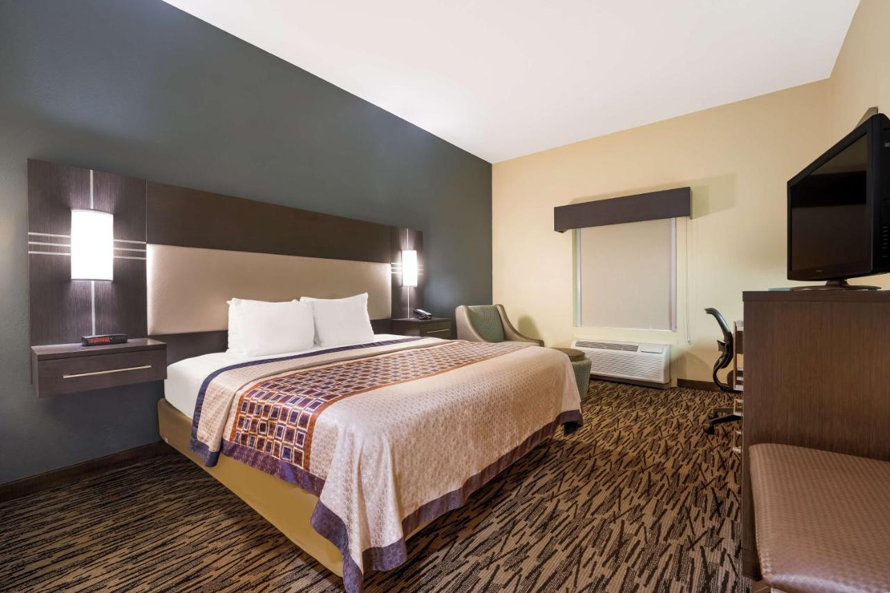 Best Western Bradbury Inn & Suites Perry Buitenkant foto