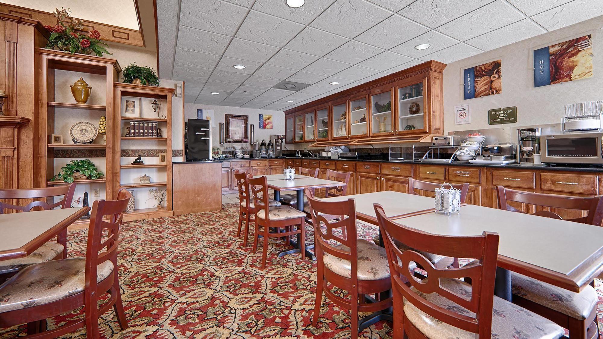 Best Western Bradbury Inn & Suites Perry Buitenkant foto