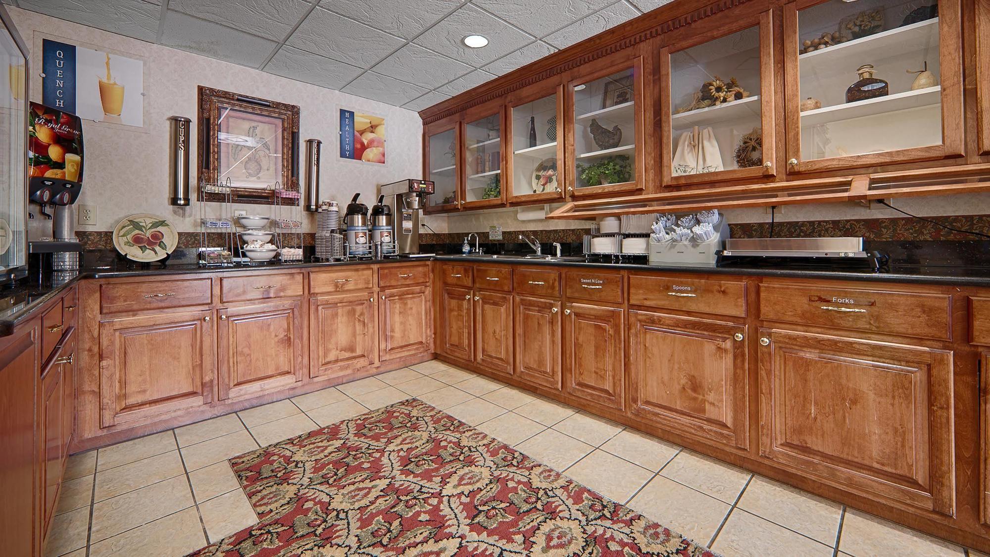 Best Western Bradbury Inn & Suites Perry Buitenkant foto