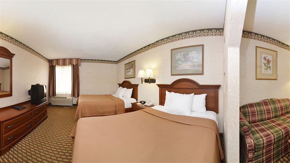 Best Western Bradbury Inn & Suites Perry Buitenkant foto