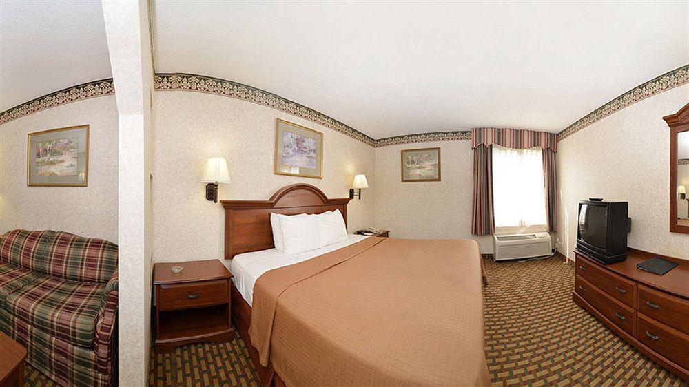 Best Western Bradbury Inn & Suites Perry Buitenkant foto